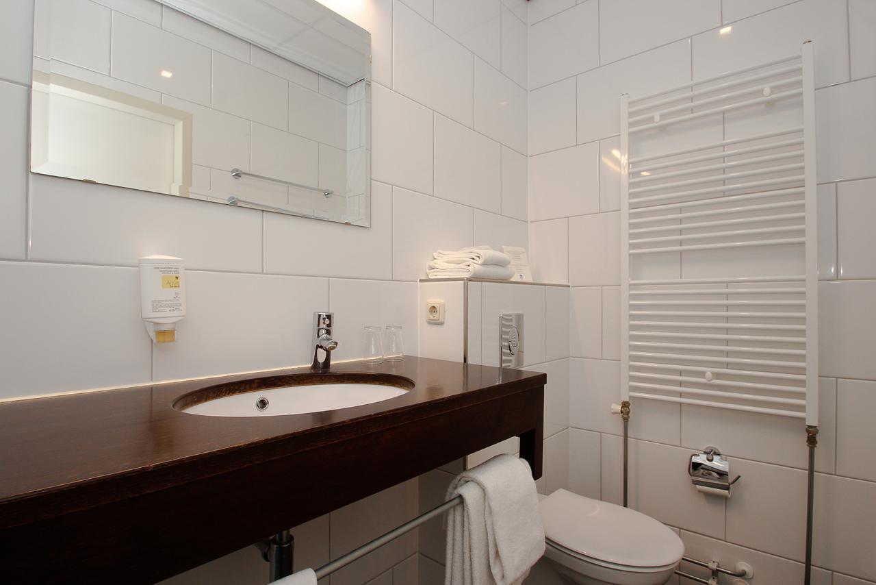 Hotel Aan De Singel Делфзейл Екстер'єр фото
