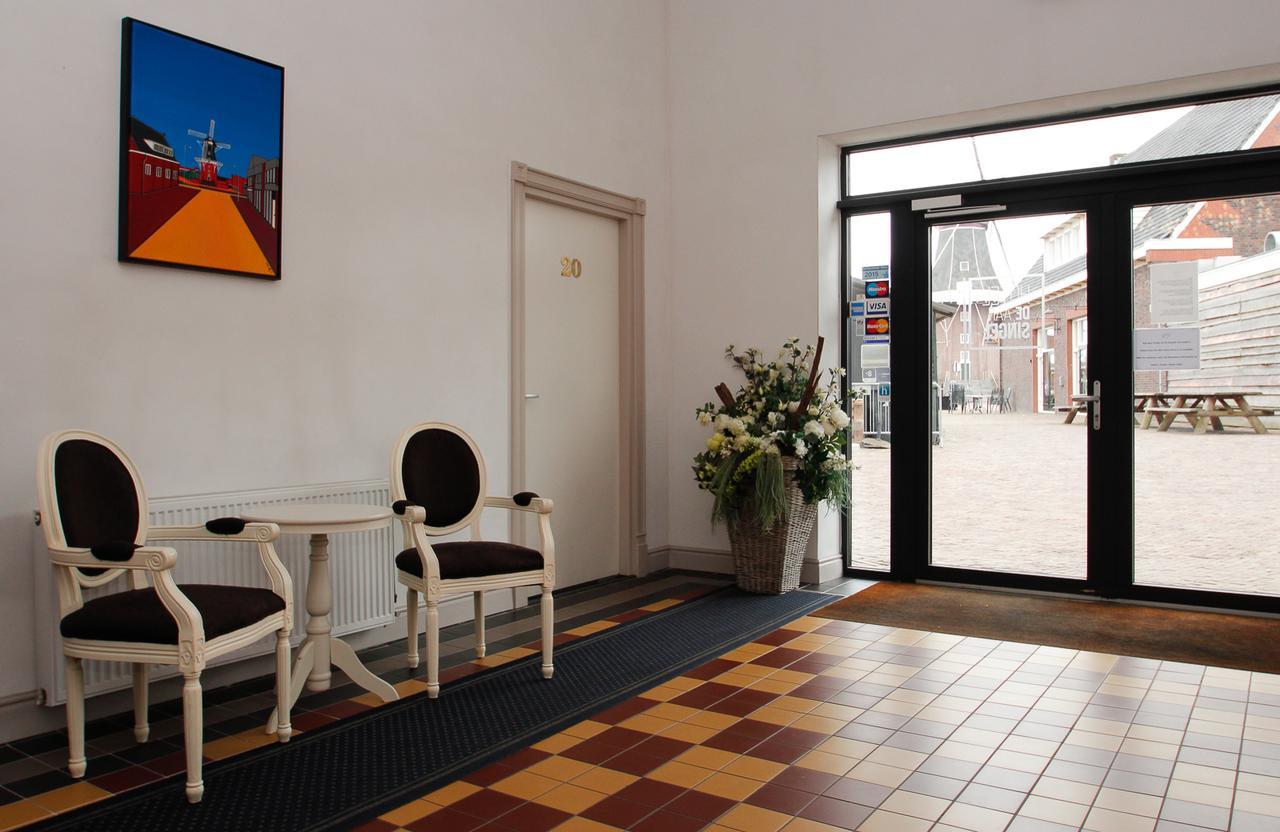 Hotel Aan De Singel Делфзейл Екстер'єр фото